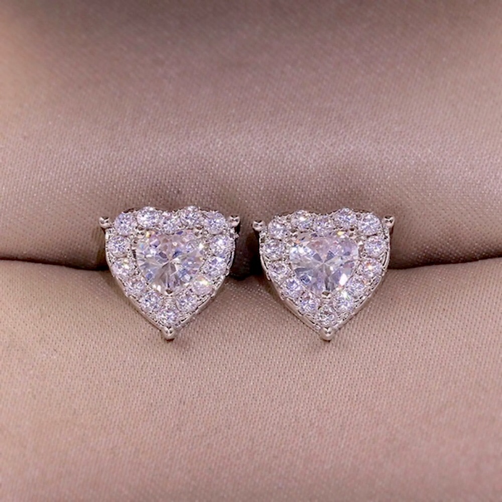 ⚜️𝟯𝟬%𝗢𝗙𝗙 𝗯𝘂𝗻𝗱𝗹𝗲𝘀 𝟯+⚜️ NEW CZ Paved Heart Delicate Stud Earrings - Picture 3 of 7